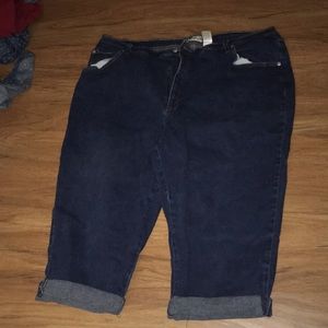 Above the knee Jean shorts.